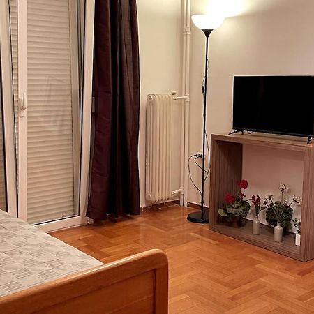 Lovely 1 Bedroom Apartment In Athen Eksteriør billede